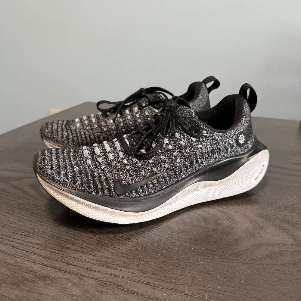 Nike Women’s Shoes ReactX‎ Infinity Run 4 Oreo Size 9